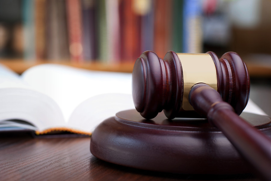 法庭对决：深圳离婚诉讼律师揭秘应对对方反诉的诉讼离婚战略